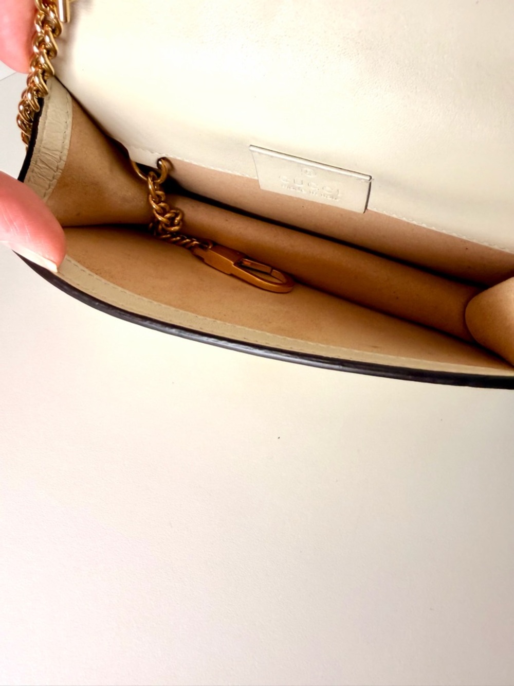 Gucci Sylvie Mini WOC detachable Crossbody chain LIKE NEW - Picture 9 of 11